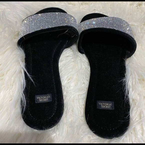 Victoria’s Secret Rhinestone Slides - Picture 2 of 5